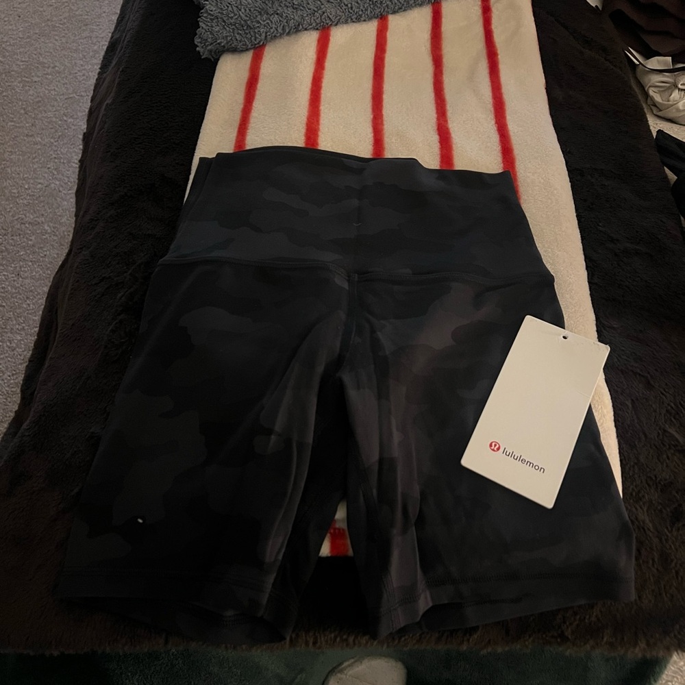 lululemon align shorts